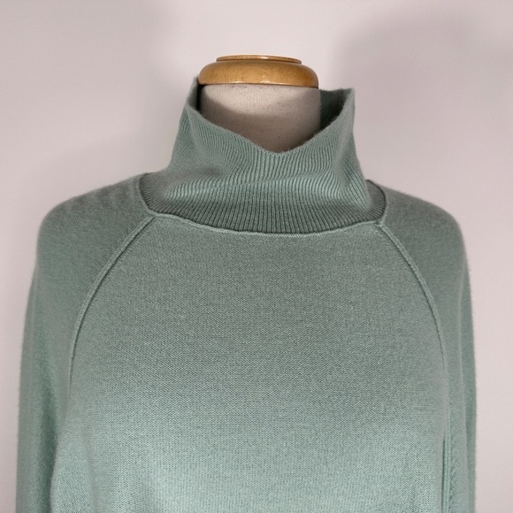 Free People Lost In Forest Mock Neck Ballon Sleeve Cropped Sweater Light Green S - Picture 3 of 13